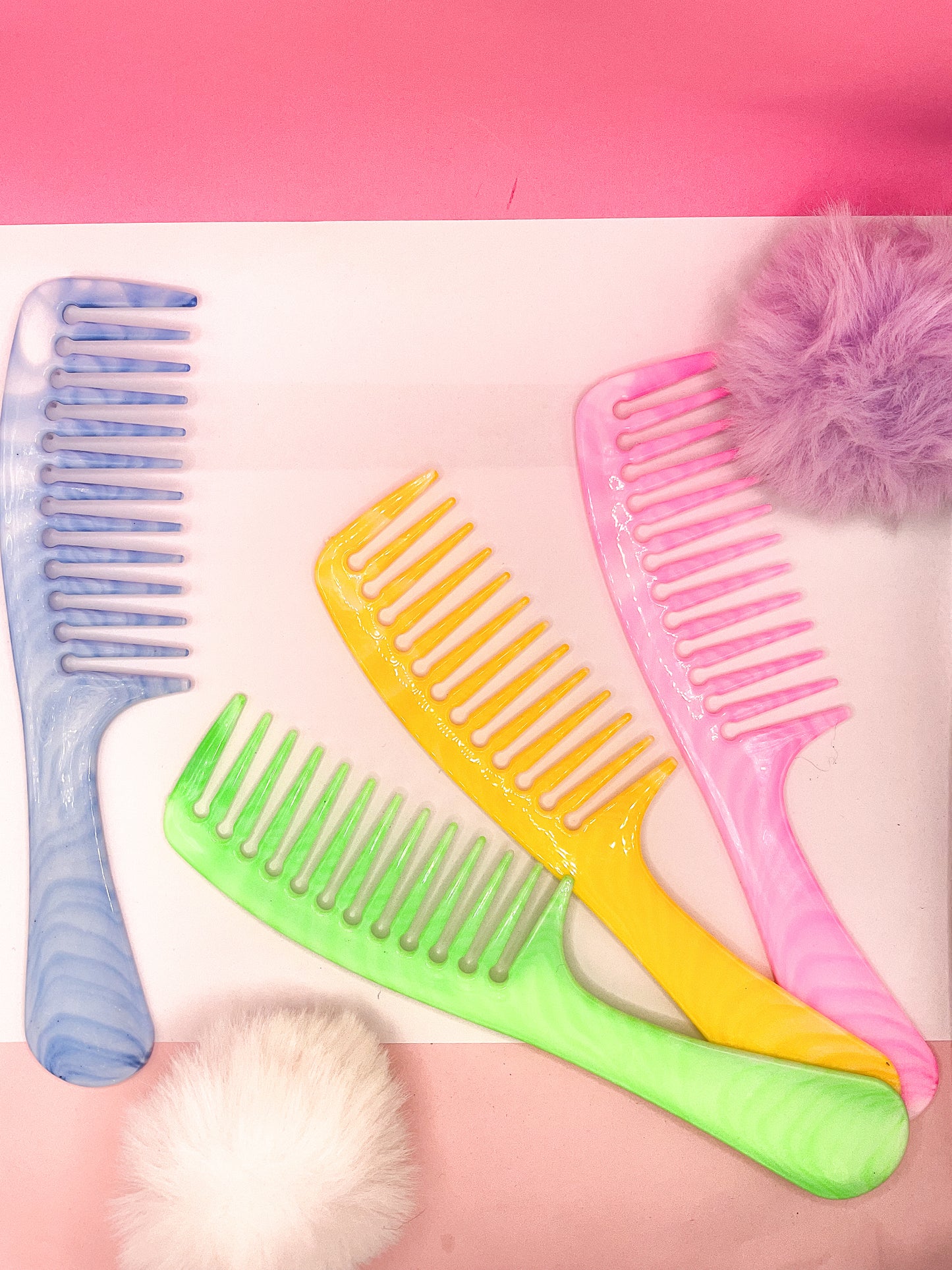 12  peines de colores F-237