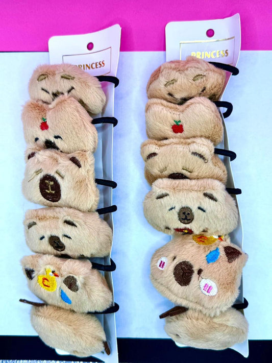 12  Dona capibara V-7